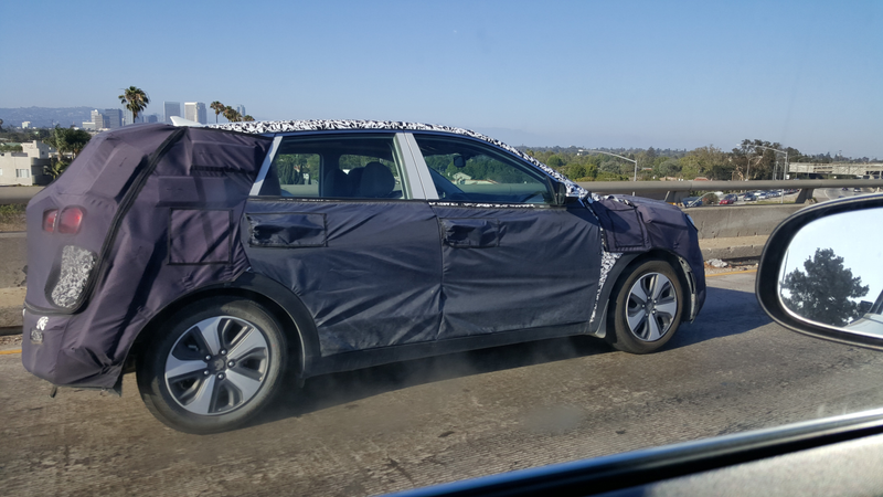 Illustration for article titled Unknown Test Mule on the 405 in LA
